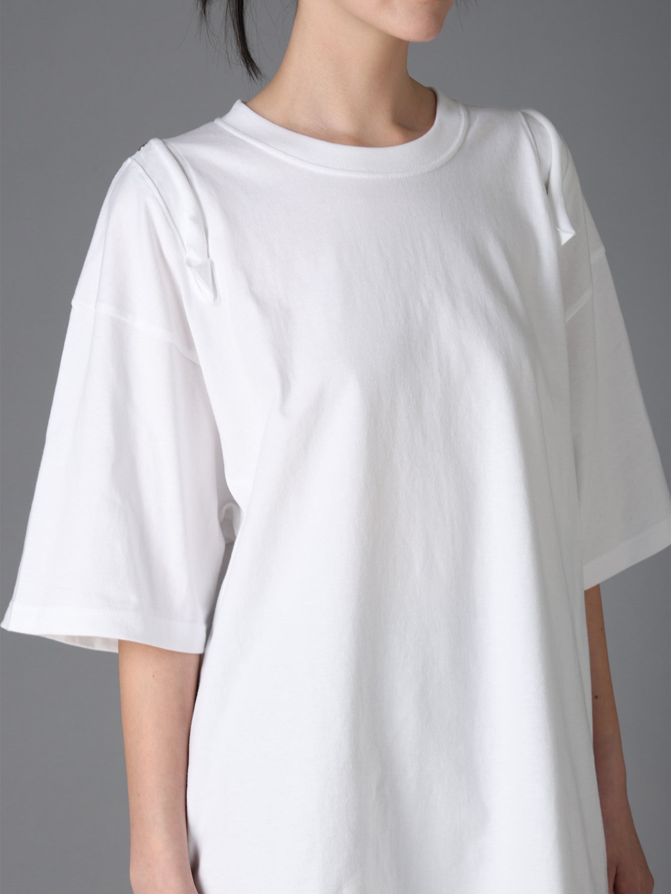 [LIMIted] DOT BUTTON REMAKE T-SHIRT