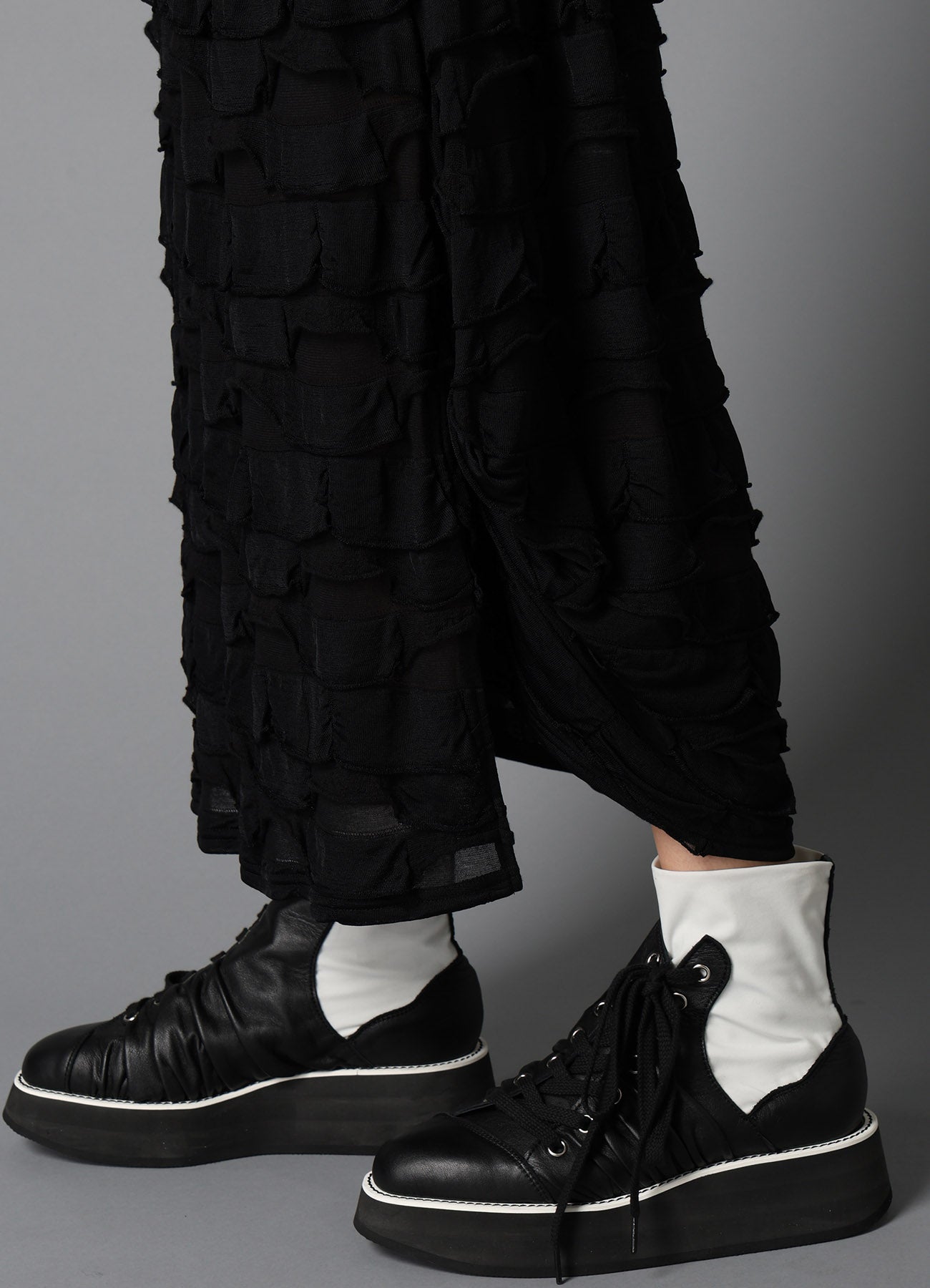 FRILL JACQUARD SIDE DRAPE SKIRT