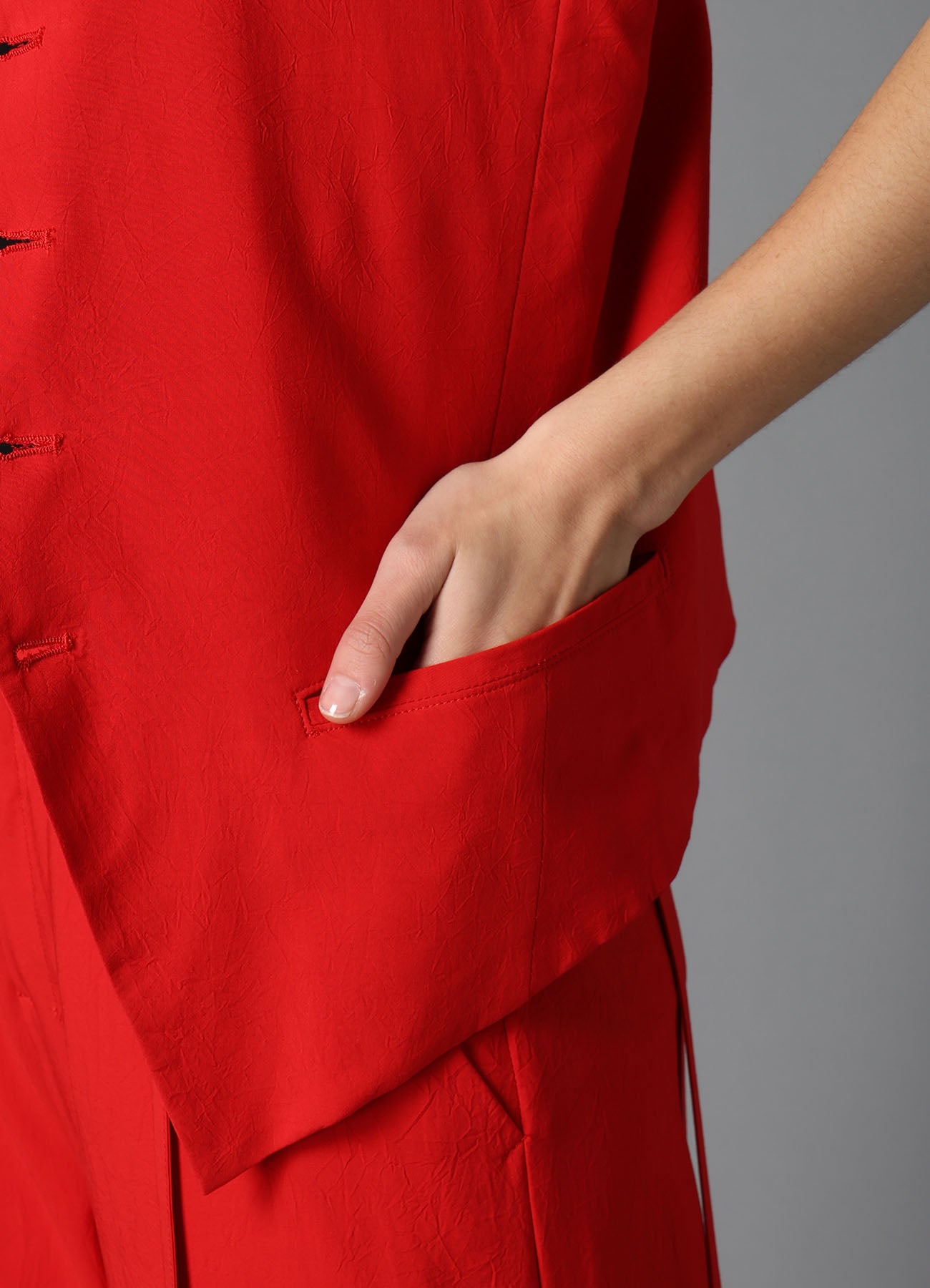 RY/ WRINKLED LACE UP VEST