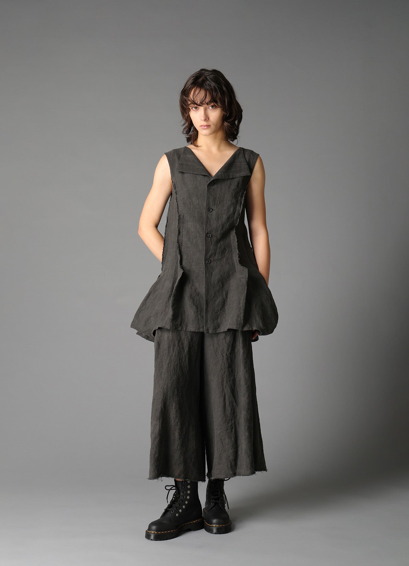 INK DYED LAWN HEM DETAIL VEST