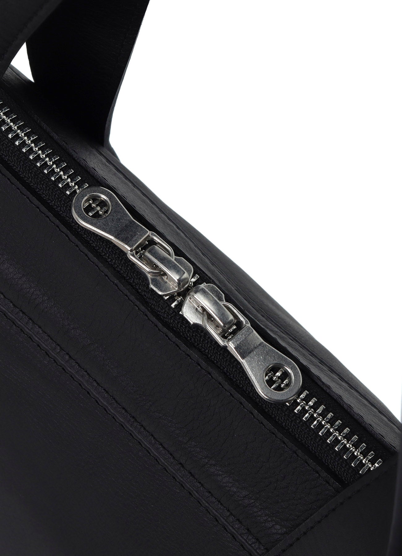 GLOBE LEATHER FOLDABLE BAG