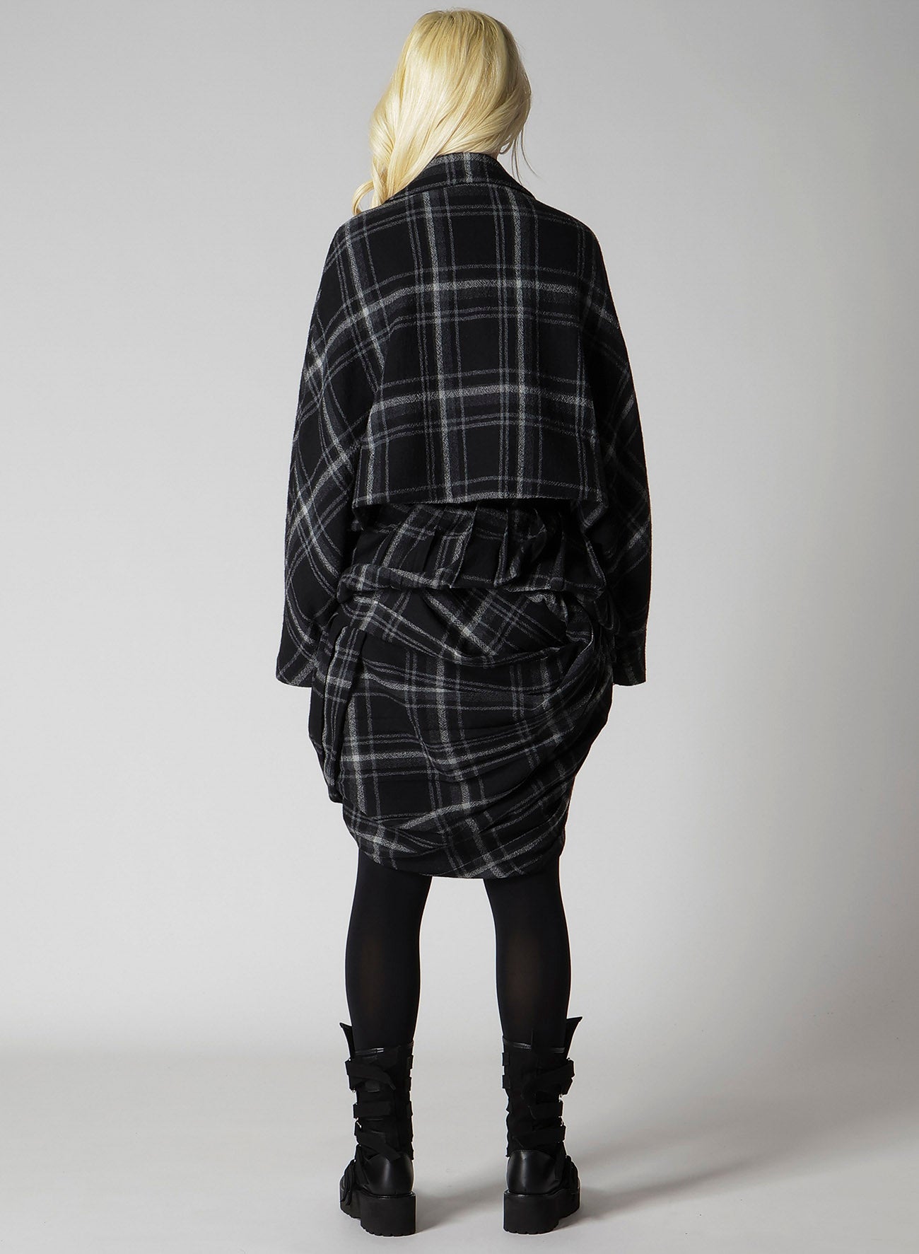 PLAID PATTERN FLAP POCKET JACKET