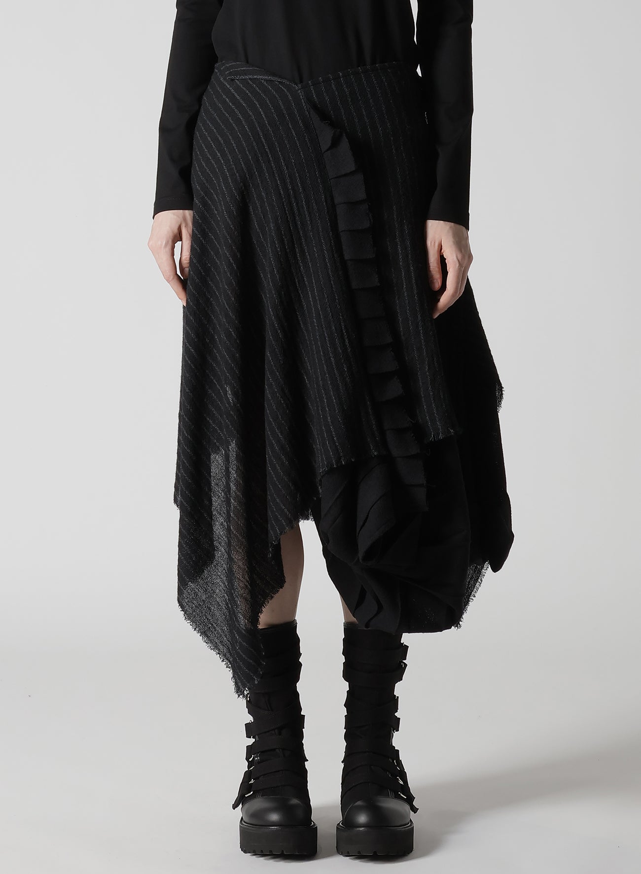 STRIPE GAUZE PLEATS CONBINATION SKIRT