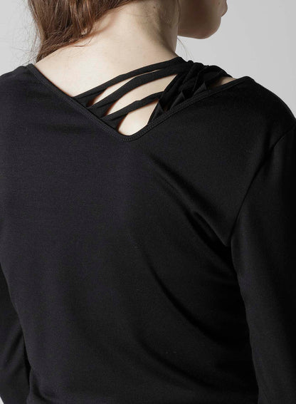 PLAIN STITCH SLIT CROSS T-SHIRT