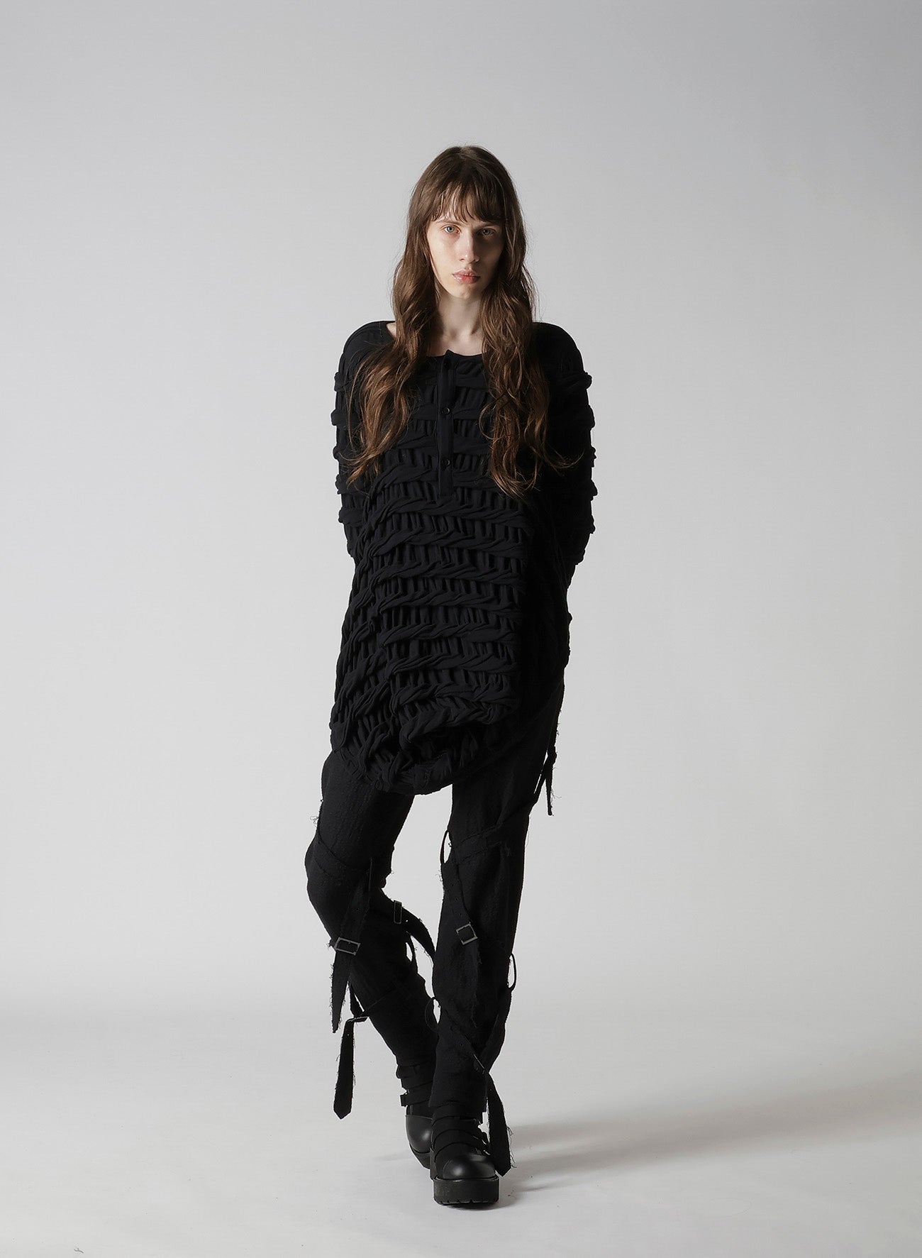 TWIST JACQUARD HEM DRAPE T-SHIRT