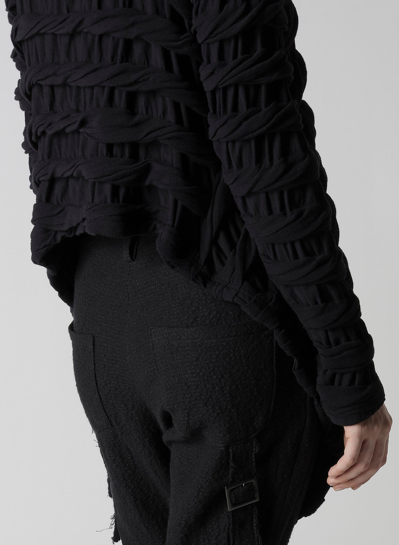 TWIST JACQUARD HEM DRAPE T-SHIRT