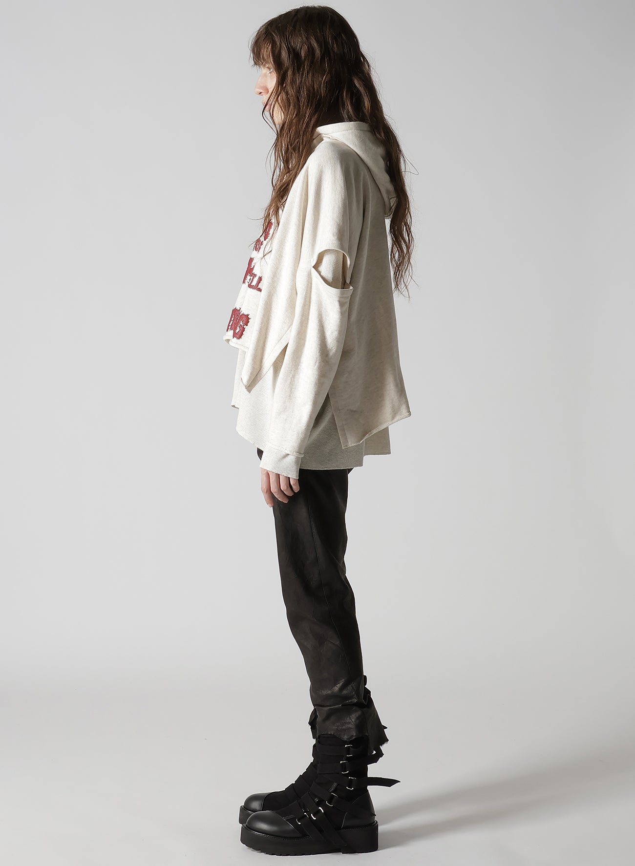 STAY TRUE PRINT LAYERED SHORT HOODIE