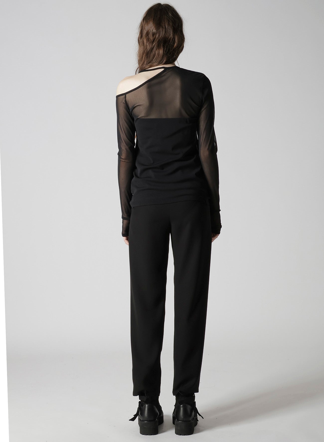 TULLE TIGHT OPEN SHOULDER T-SHIRT