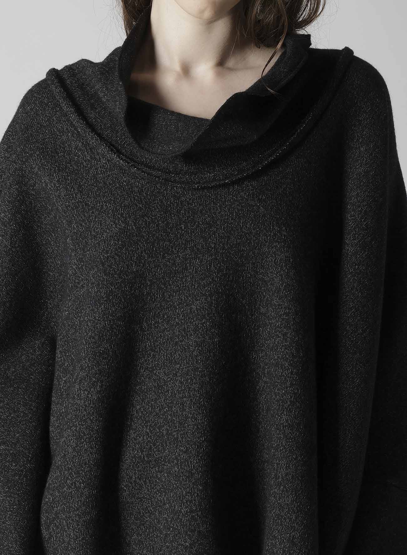 PLAIN STITCH ROUND NECK T-SHIRT