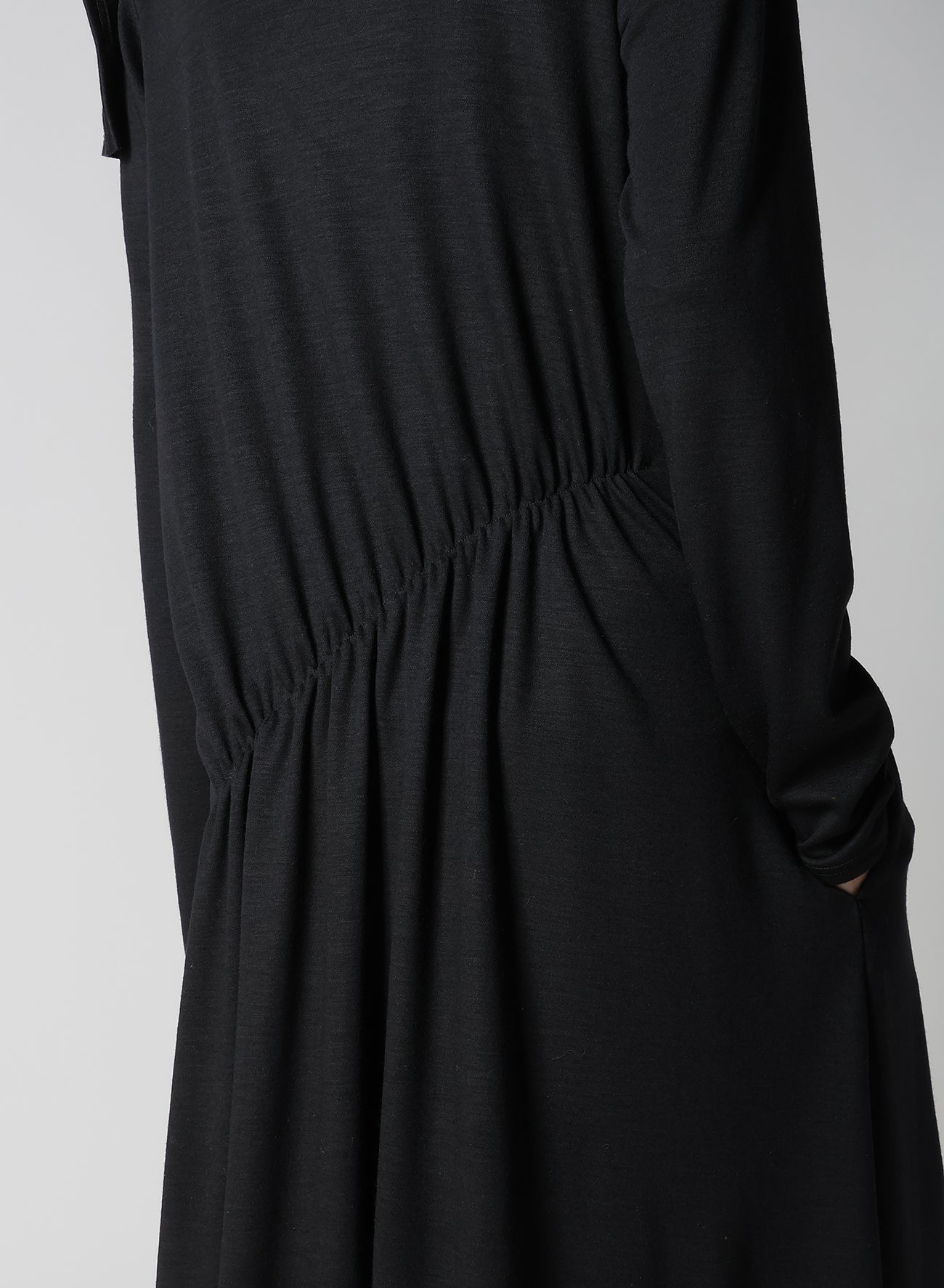 WOOL SMOOTH GATHER ASYMMETRY DRESS