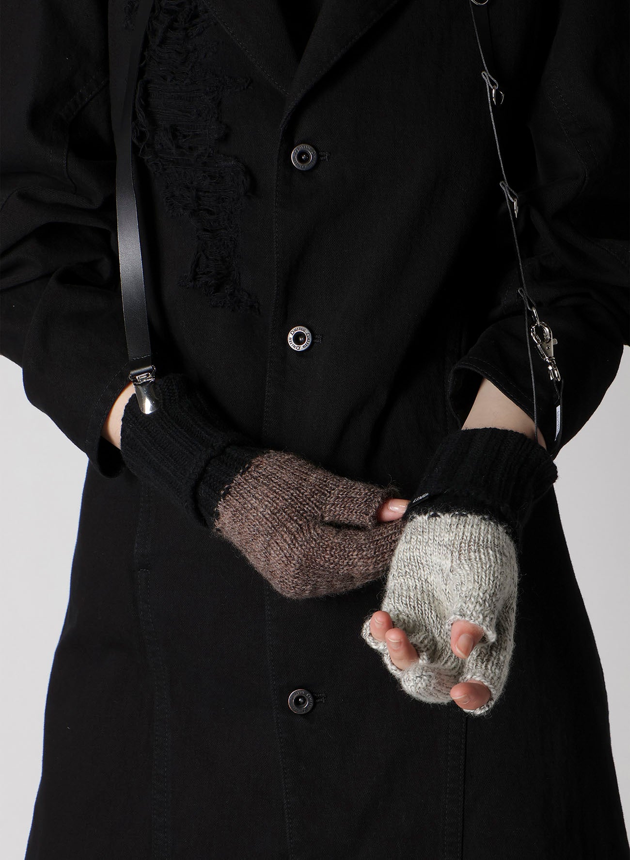 SLUB MIX BELTED MIDDLE FINGER GLOVE