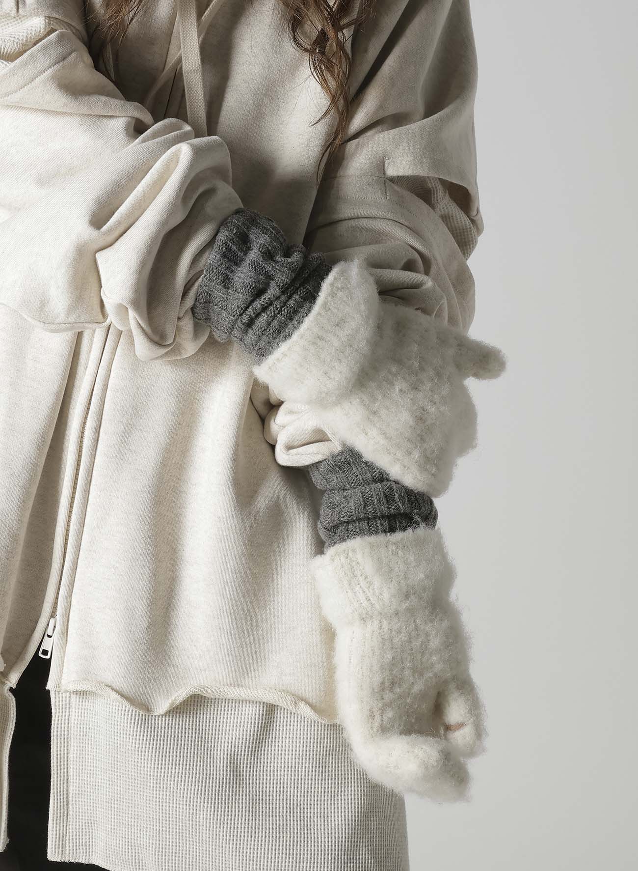 BRUSHED ALPACA LONG ARM MITTEN