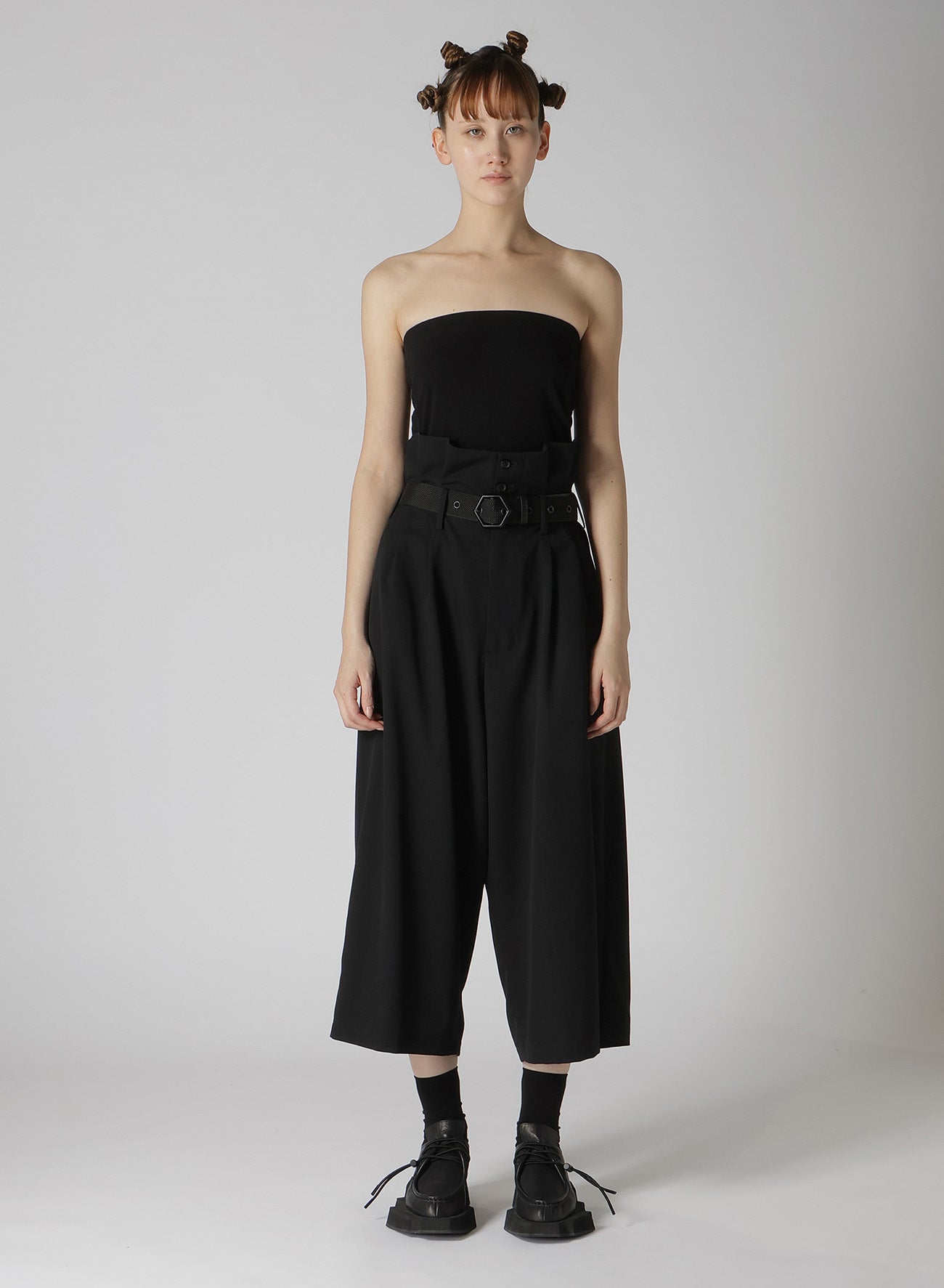 WOOL GABARDINE HIGH-WAIST CROPPED PANTS