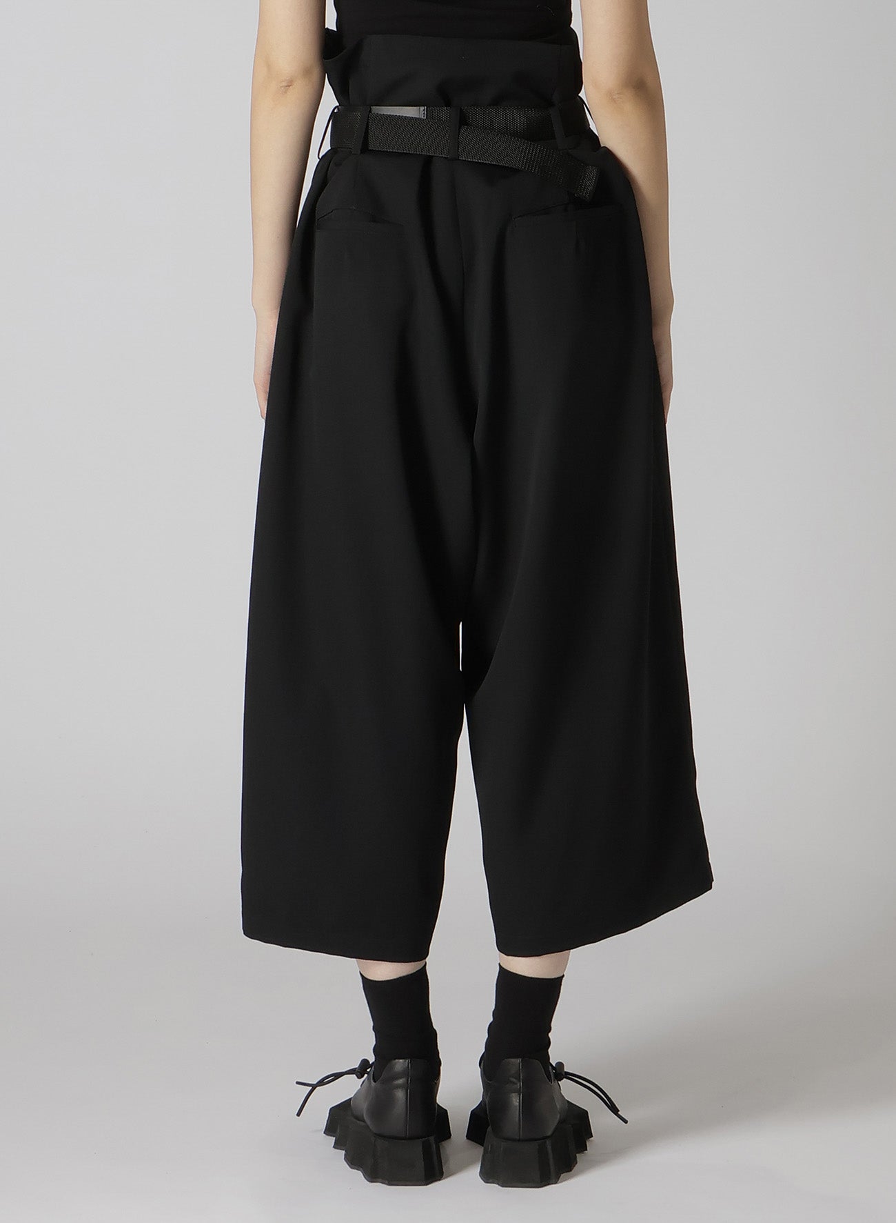 WOOL GABARDINE HIGH-WAIST CROPPED PANTS