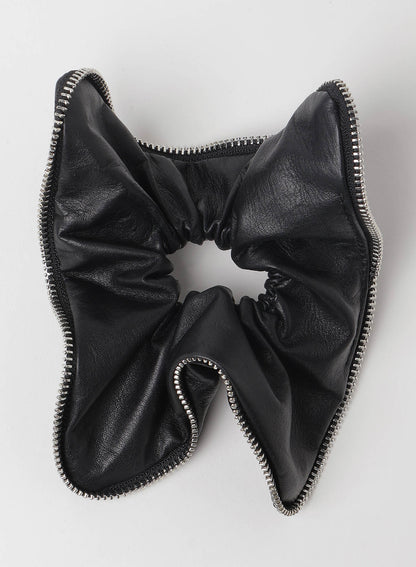 GLOSSY SMOOTH ZIP SCRUNCHIE