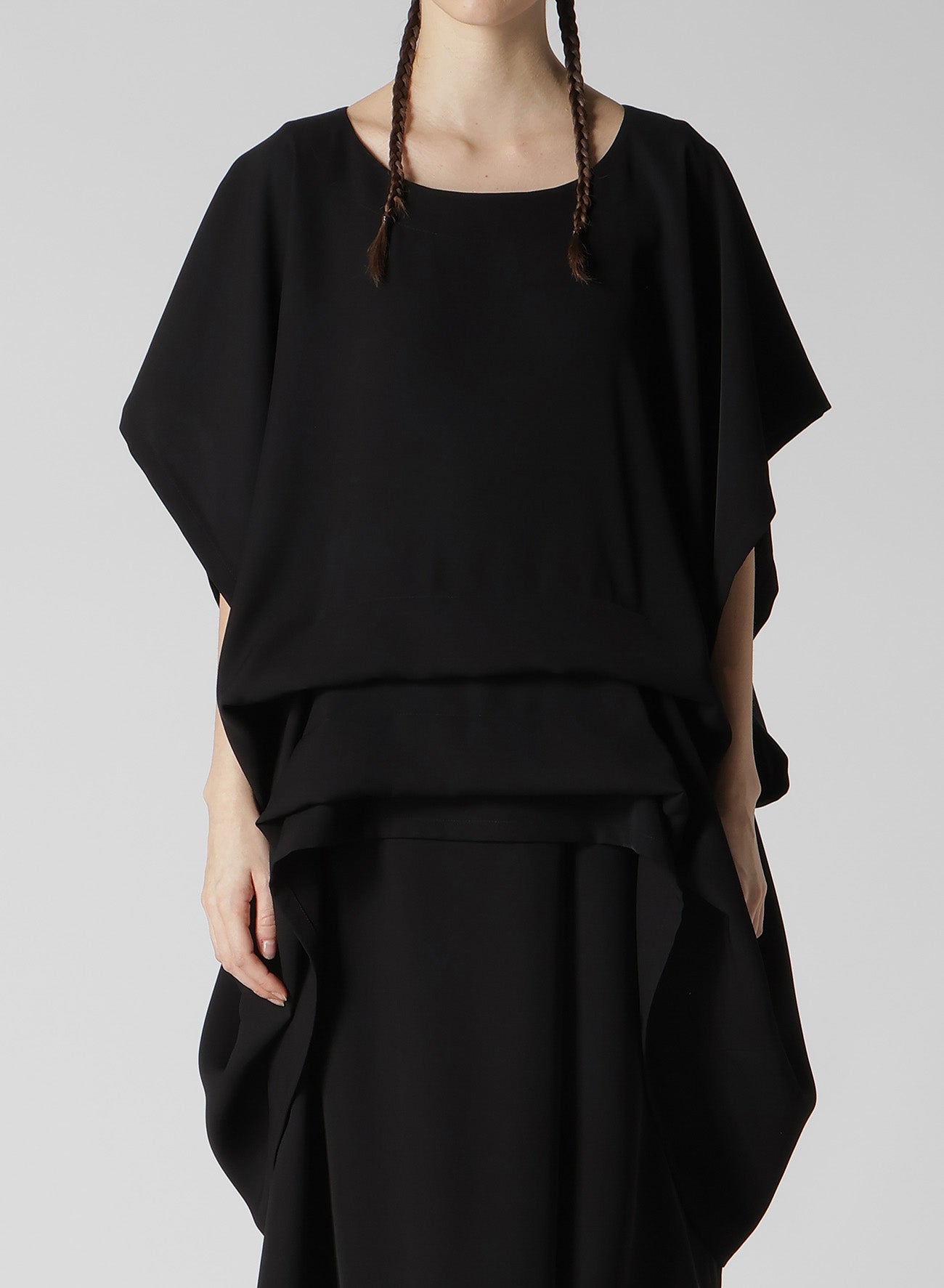 【12/13 10:00(JST) Release】DOUBLE SATIN TUCK BLOUSE