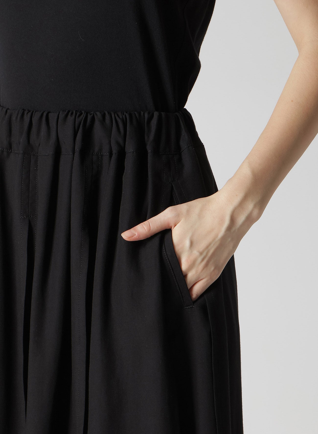 【12/13 10:00(JST) Release】POPLIN PANELED SKIRT