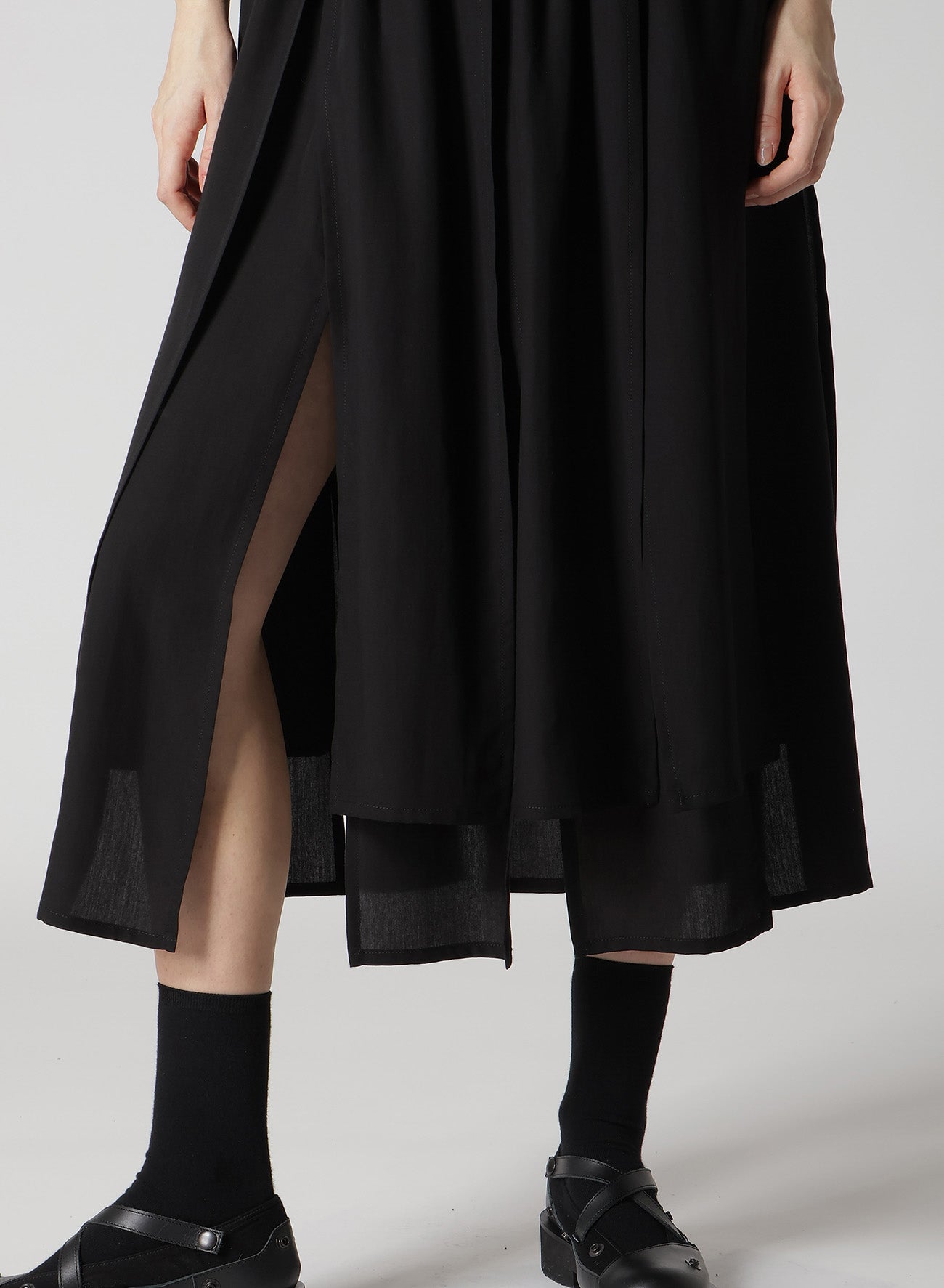 【12/13 10:00(JST) Release】POPLIN PANELED SKIRT