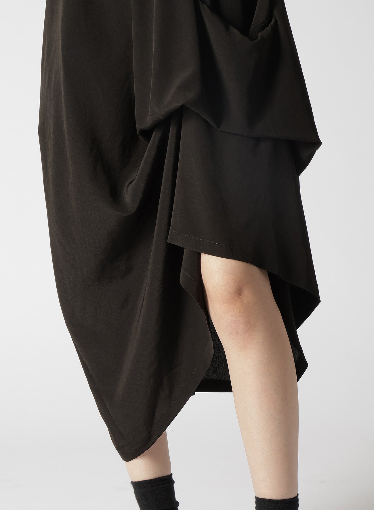 TUCKED POCKET TRIACETATE DECIN DRESS