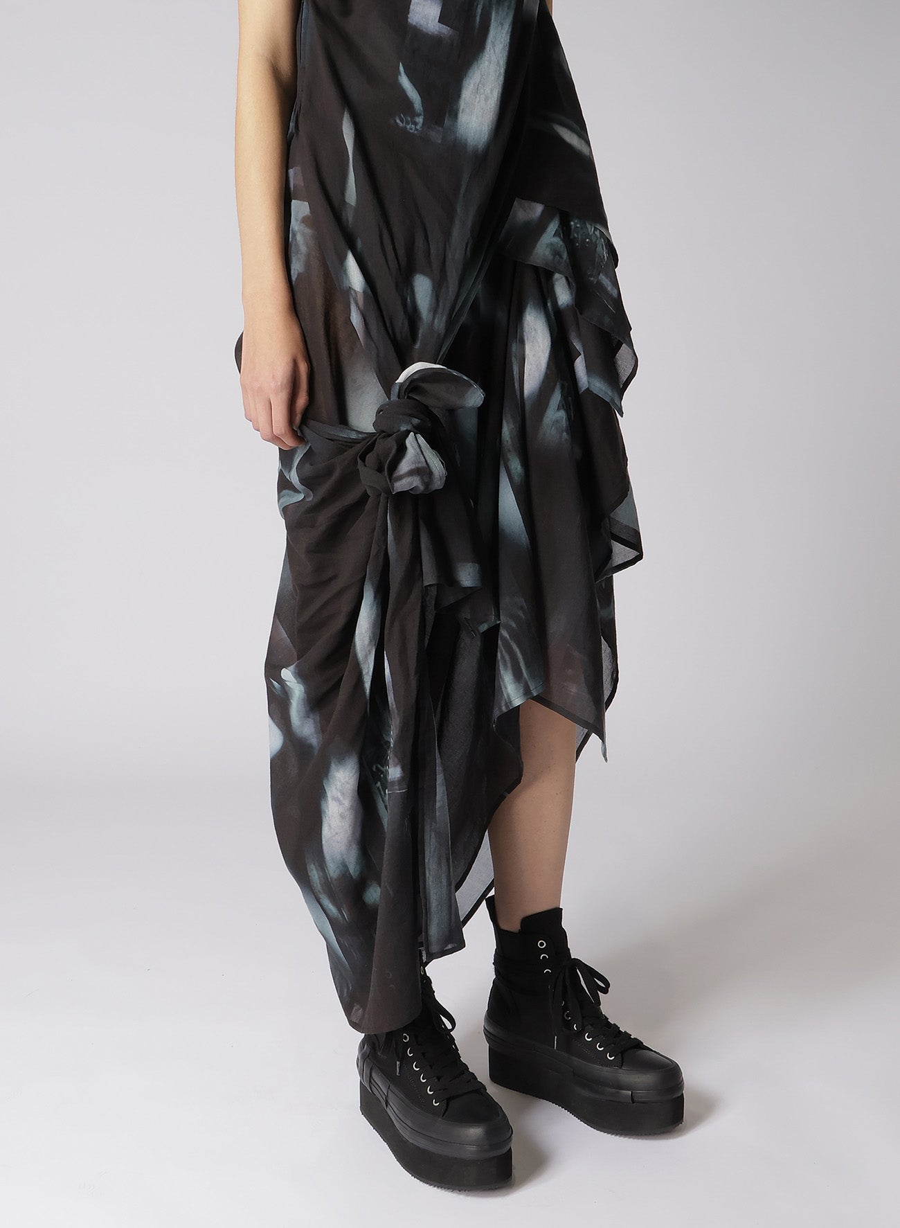 PHOTO SHREDDER PRINT DRAPE DRESS