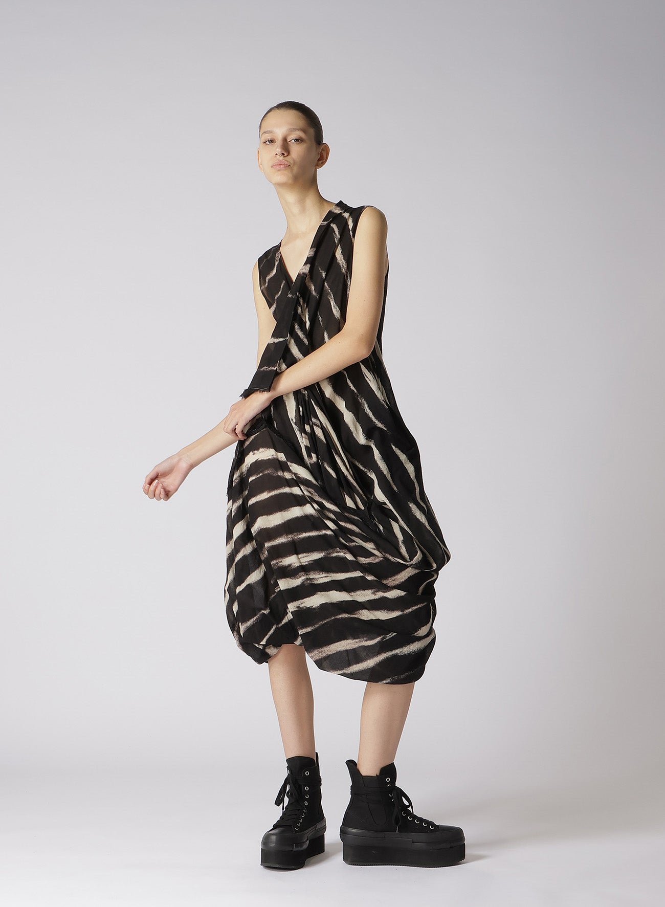 BLEACHED STRIPE DRAPE DARTS DRESS