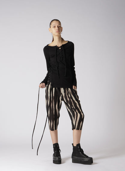 BLEACHED STRIPE SHORT LENGTH PLEATED PANTS