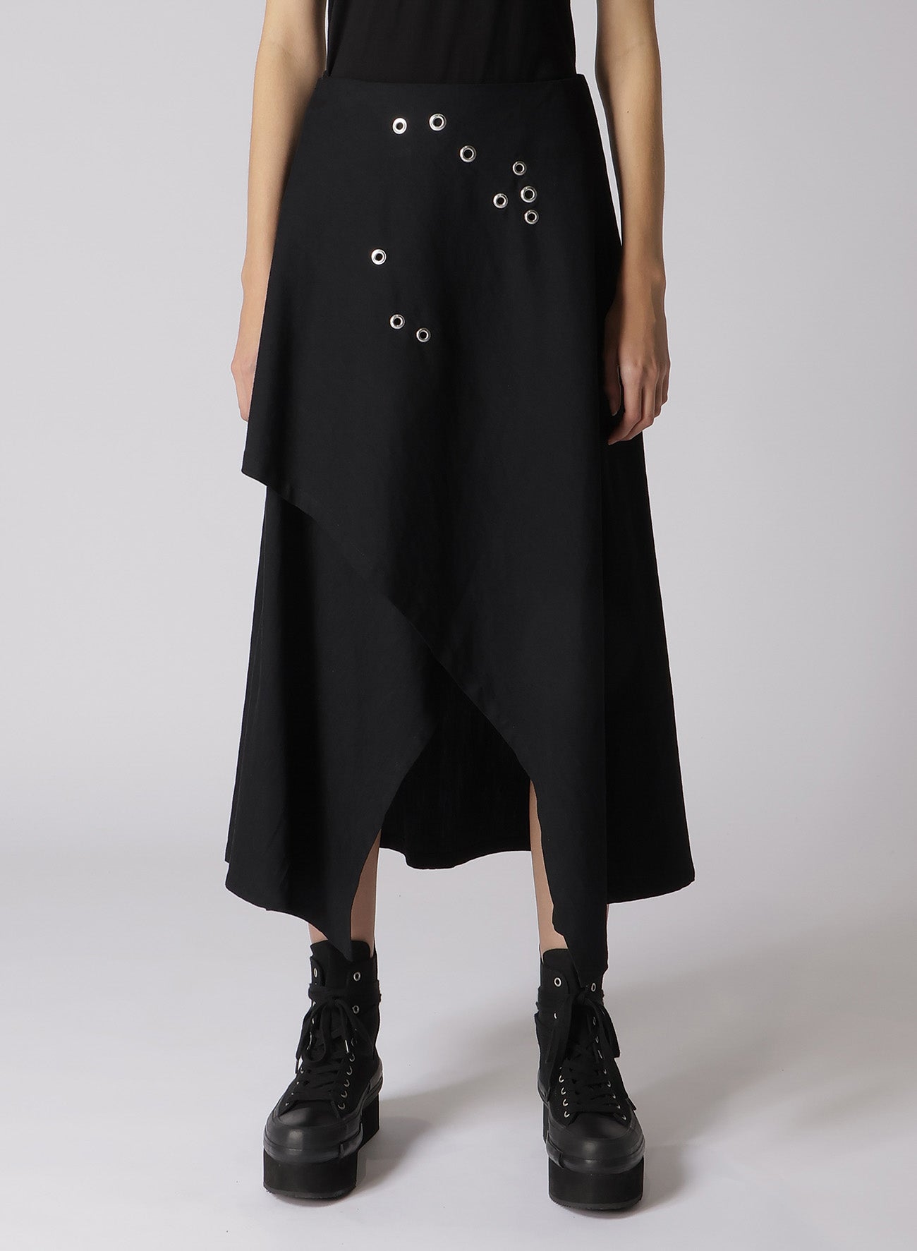 METAL EYELET WRAPPED DENIM SKIRT