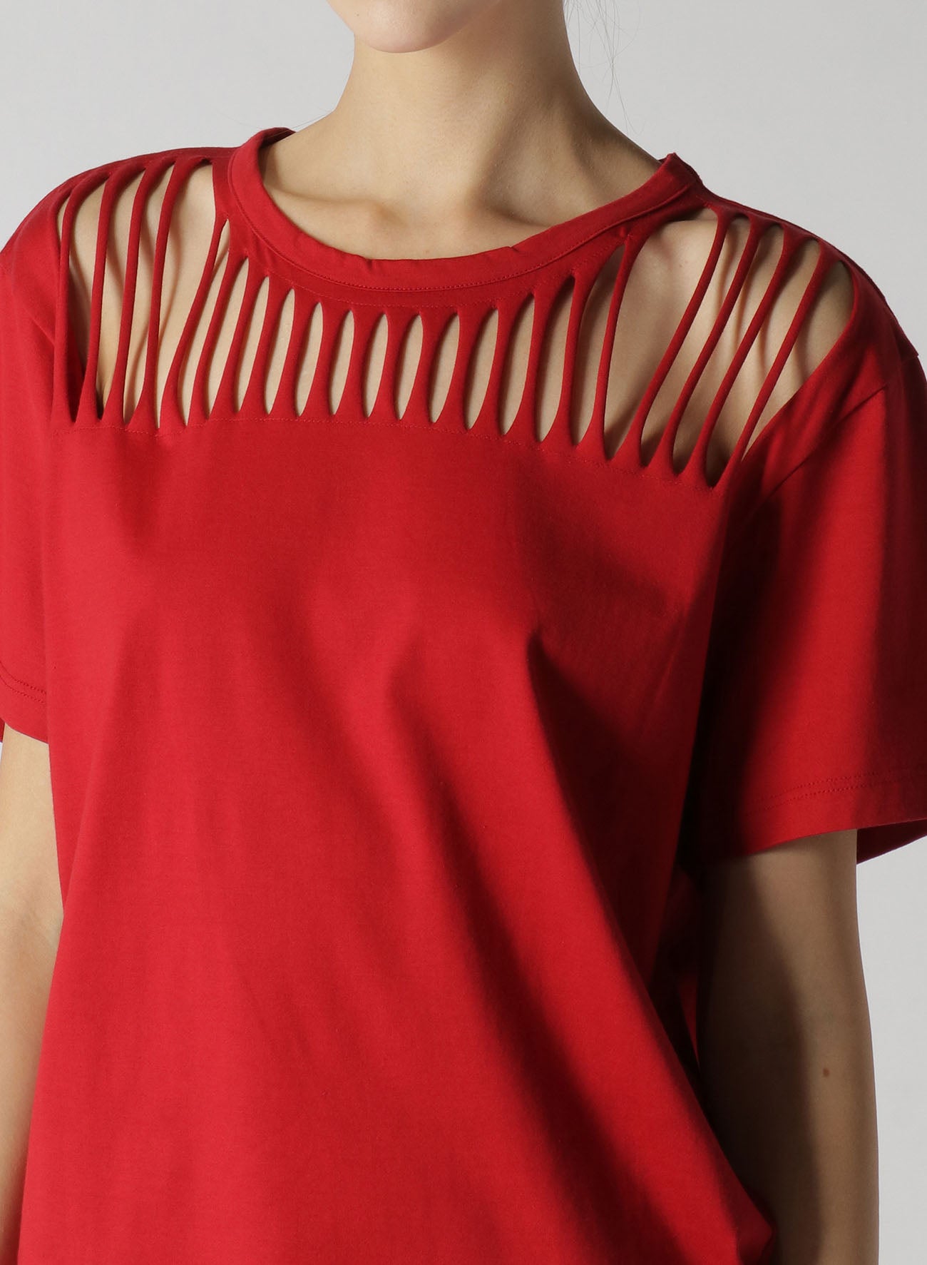 60/2 COTTON JERSEY CUTOUT T-SHIRT