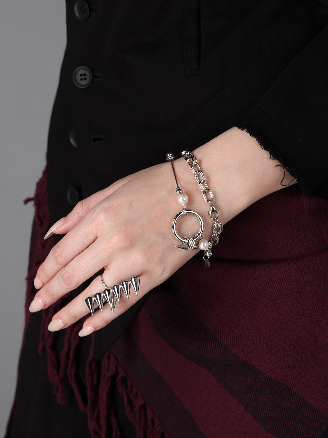 PIERCED PEARL NECKLACE – THE SHOP YOHJI YAMAMOTO