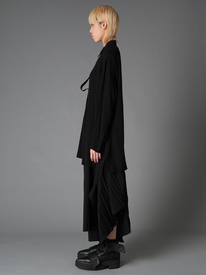 WRINKLED PLAIN WEAVE  FRONT TAPE DETAIL BLOUSE