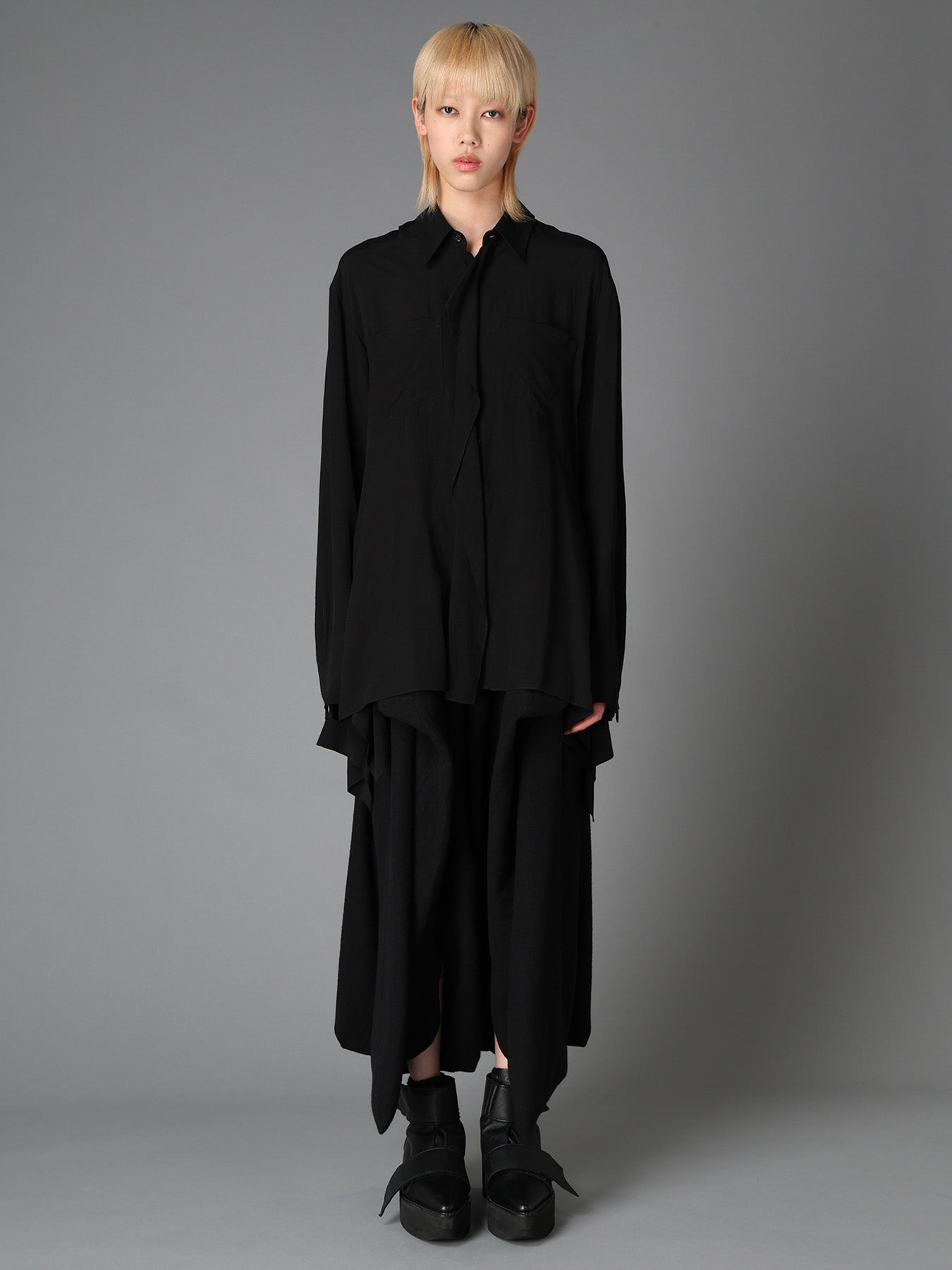 WRINKLED PLAIN WEAVE  FLARED PANEL BLOUSE