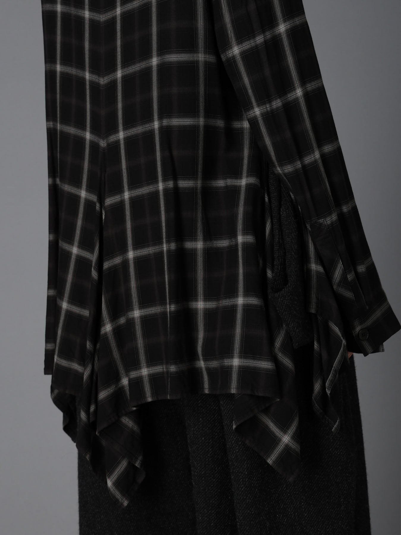 RAYON PLAID FLARED PANEL BLOUSE