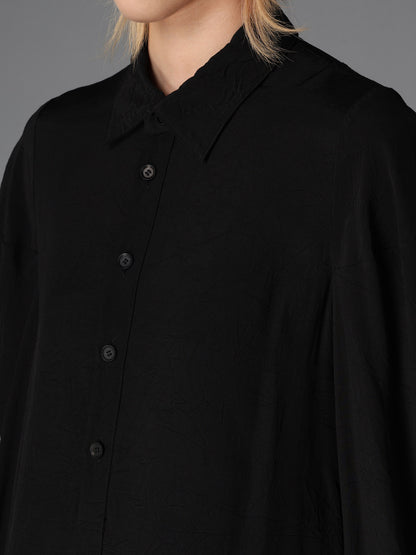 WRINKLED PLAIN WEAVE  DRAPED HEM BLOUSE