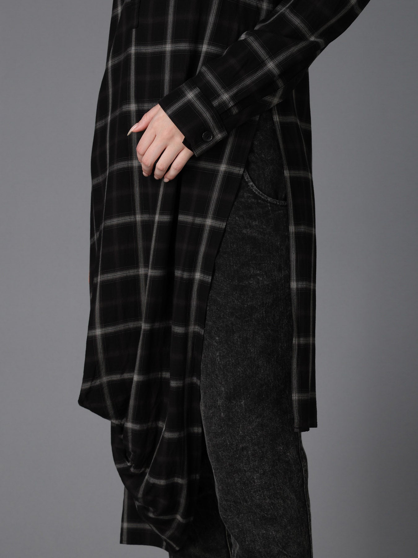 RAYON PLAID DRAPED HEM BLOUSE