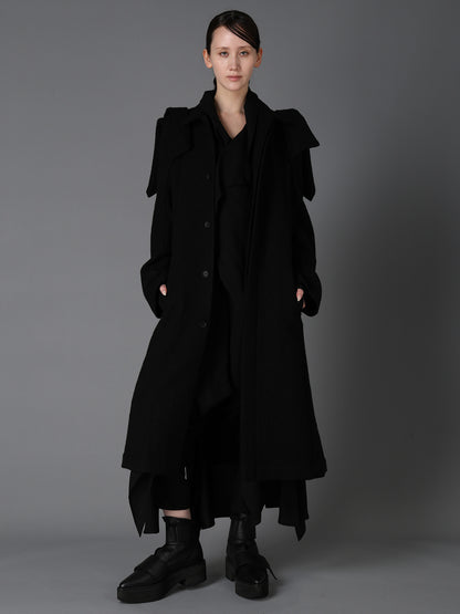 SHRINK SERGE PANELED SHOULDER COAT