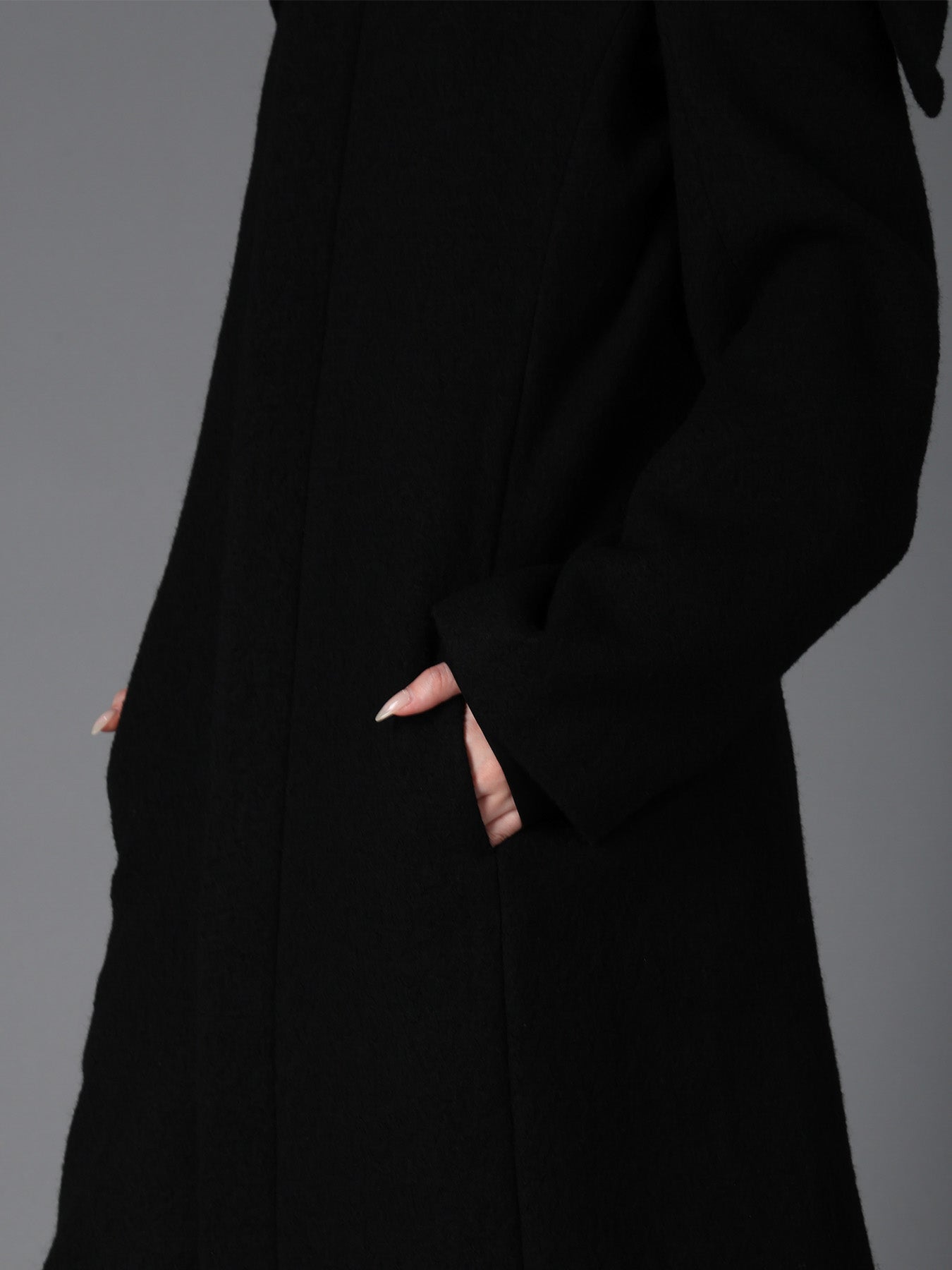 SHRINK SERGE PANELED SHOULDER COAT