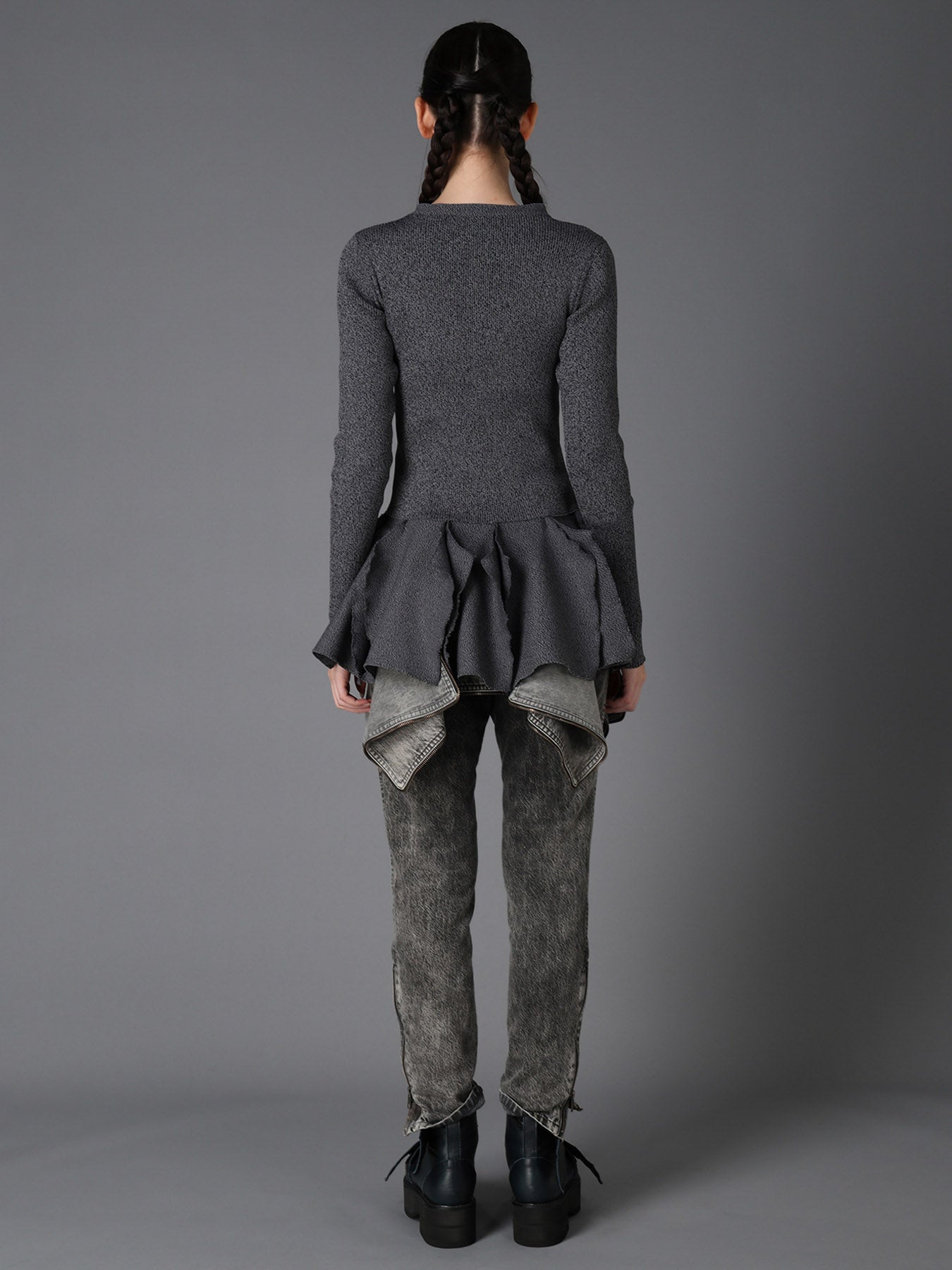 HIGH-GAUGE 3D KNIT FRILLED PULLOVER
