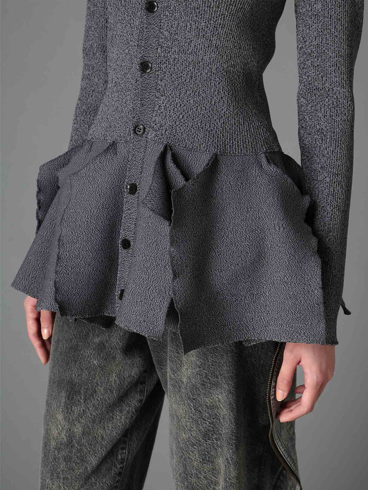 HIGH-GAUGE 3D KNIT FRILLED GARDIGAN