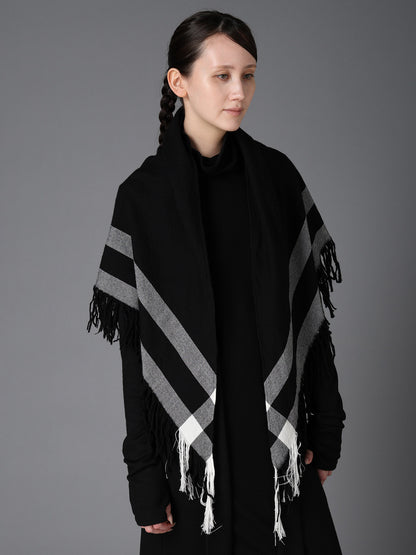 CHECKED SERGE TRIANGLE SHAWL