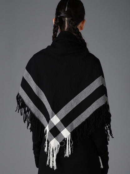 CHECKED SERGE TRIANGLE SHAWL