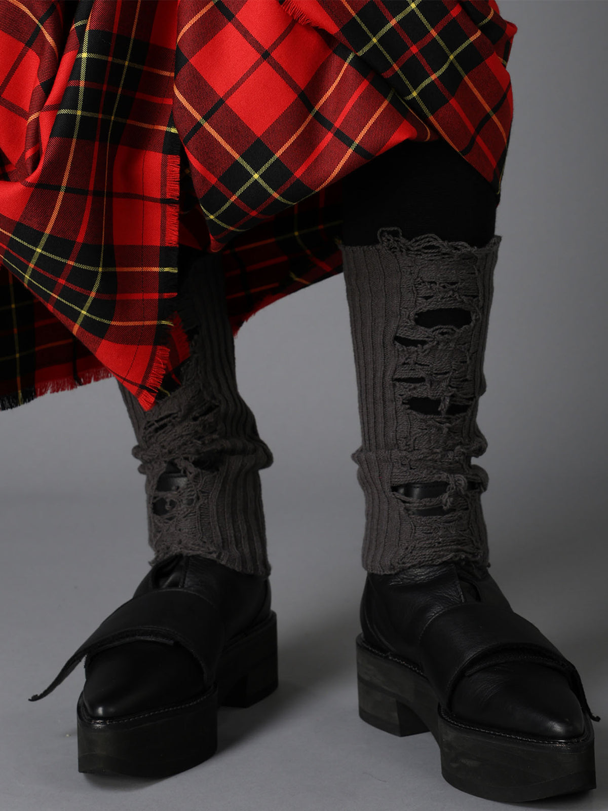 W/ CRUSHED RIB DISTRESSED LEG WARMERS