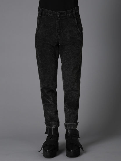 CHEMICAL BLEACHED DENIM CUFFED PANTS