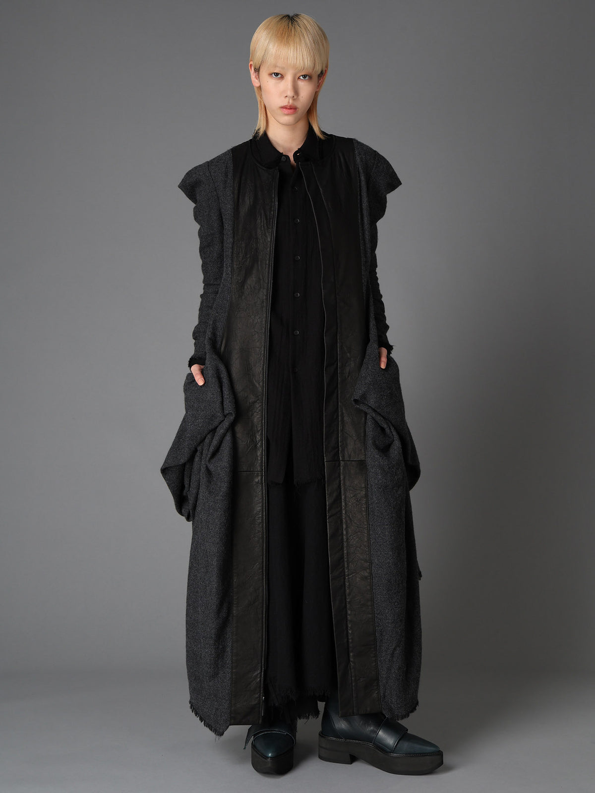 LIGHT SERGE A DRAPED POCKET SAILOR PANTS