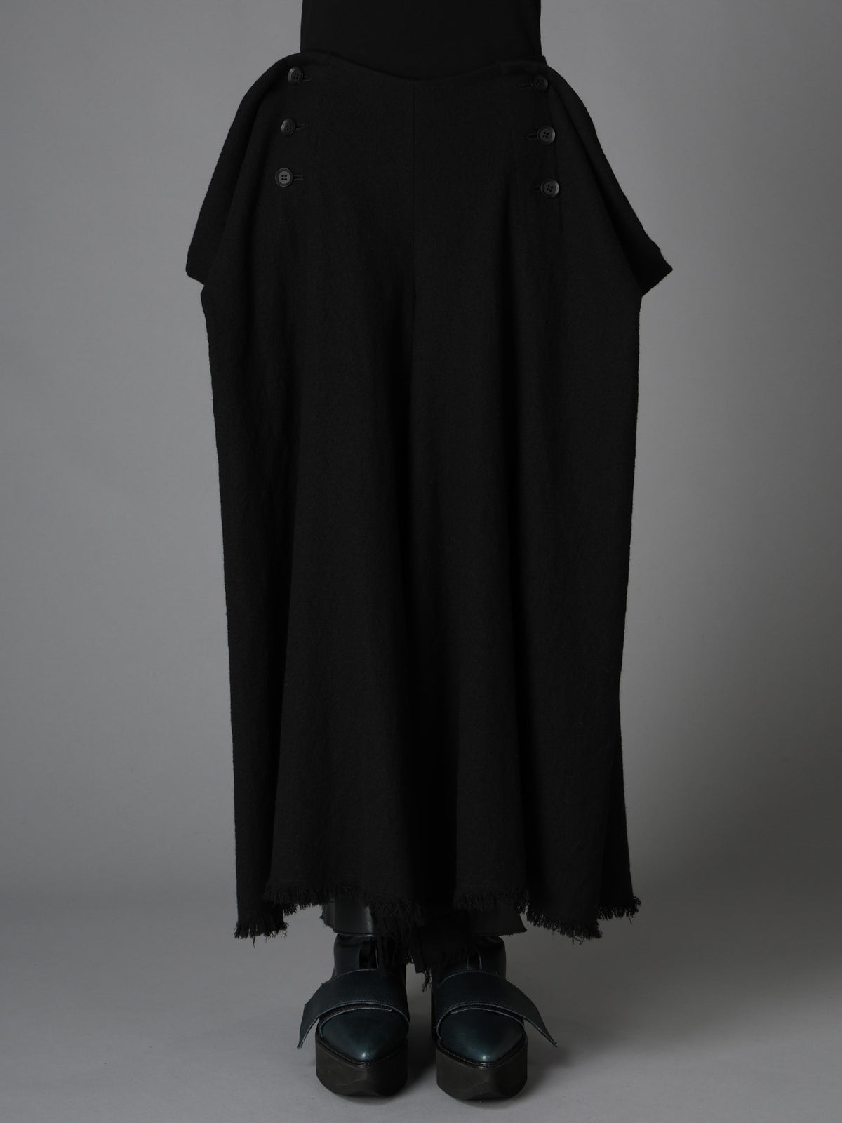 LIGHT SERGE A DRAPED POCKET SAILOR PANTS
