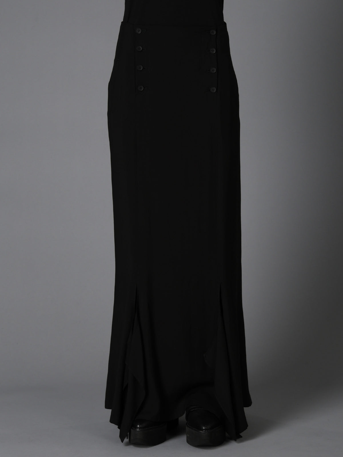 HIGH TWIST GABARDINE FLARED PANEL PENCIL SKIRT