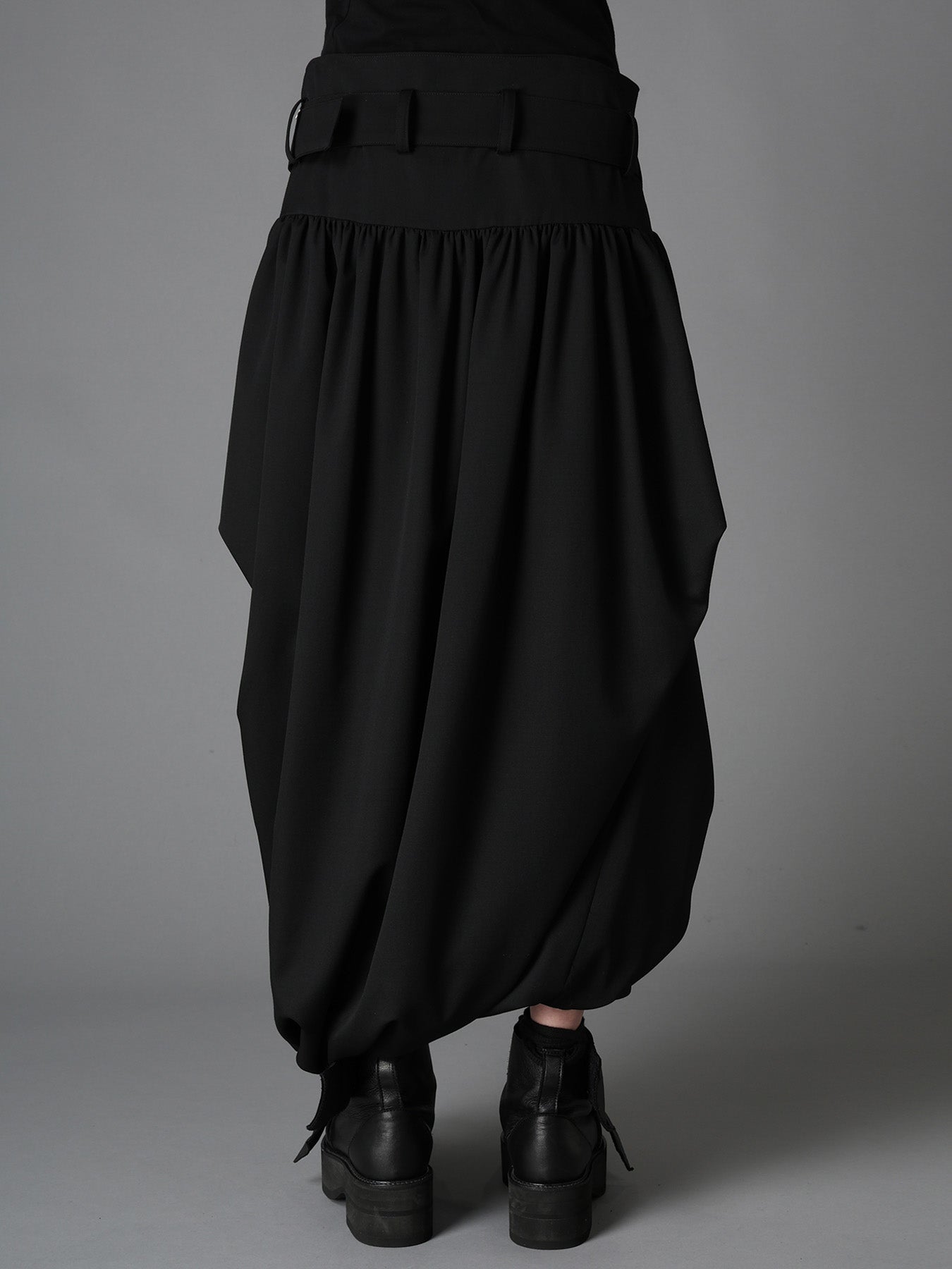 WOOL GABARDINE  BELTED BALLOON SKIRT