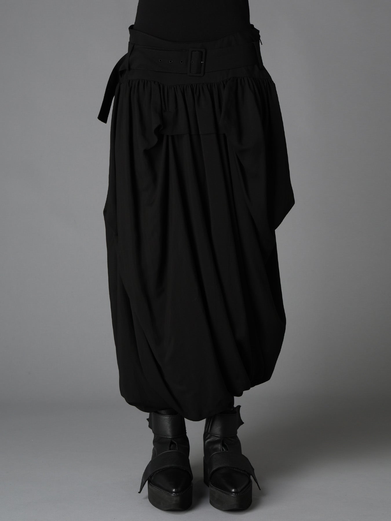 HIGH TWIST GABARDINE BELTED BALLOON SKIRT