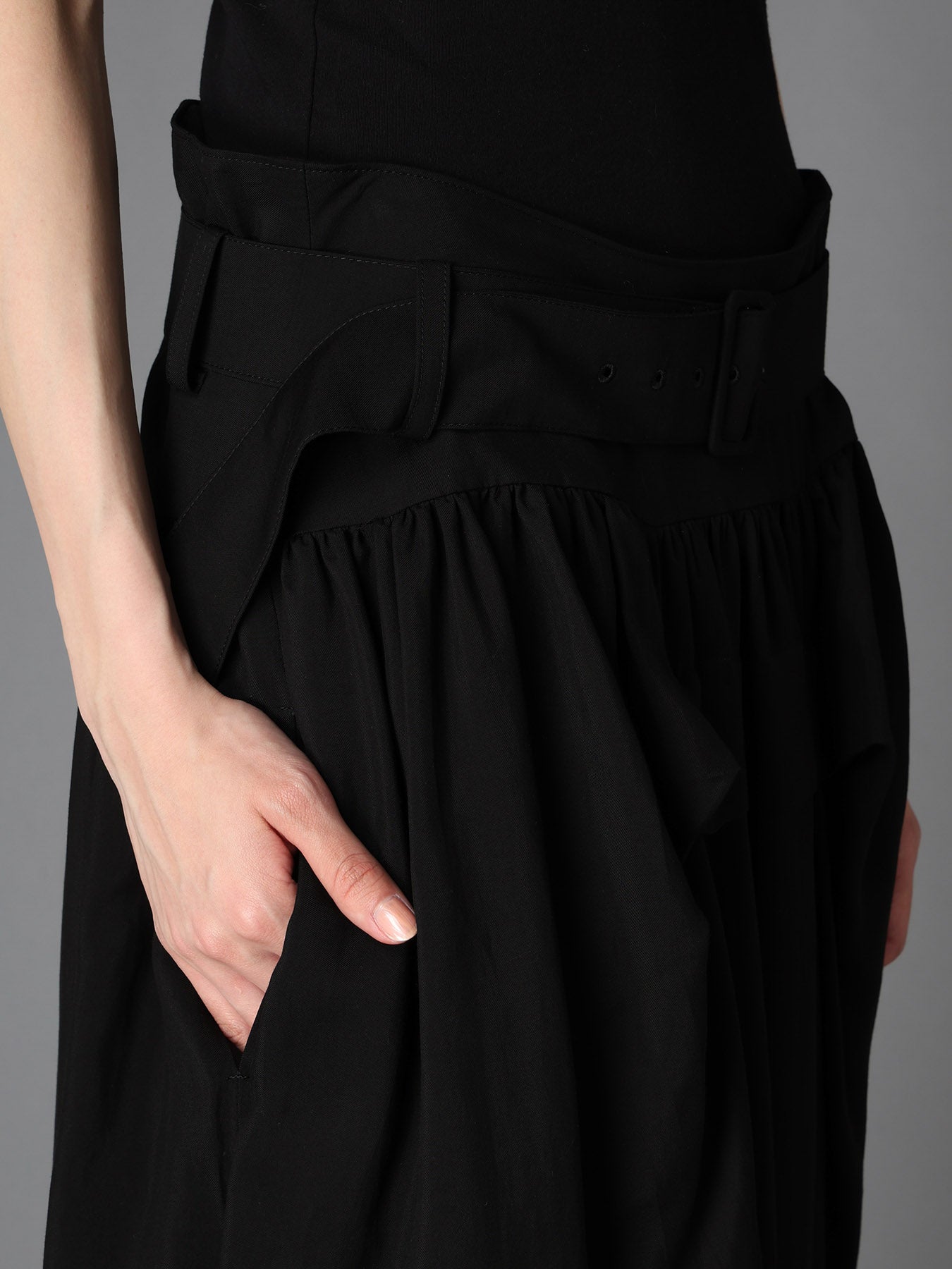 HIGH TWIST GABARDINE BELTED BALLOON SKIRT
