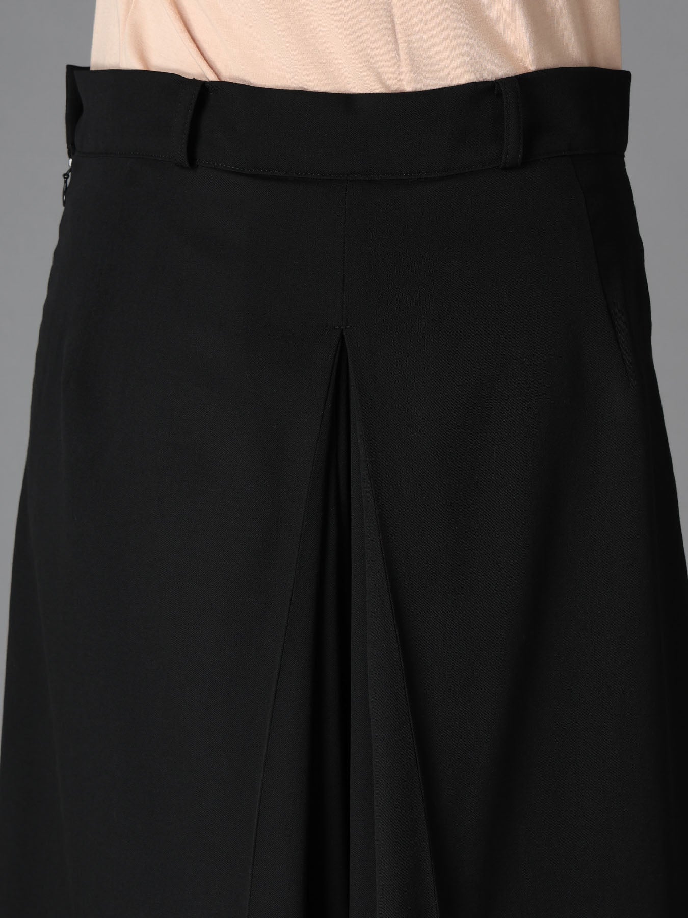 WOOL GABARDINE  BACK SLIT SKIRT