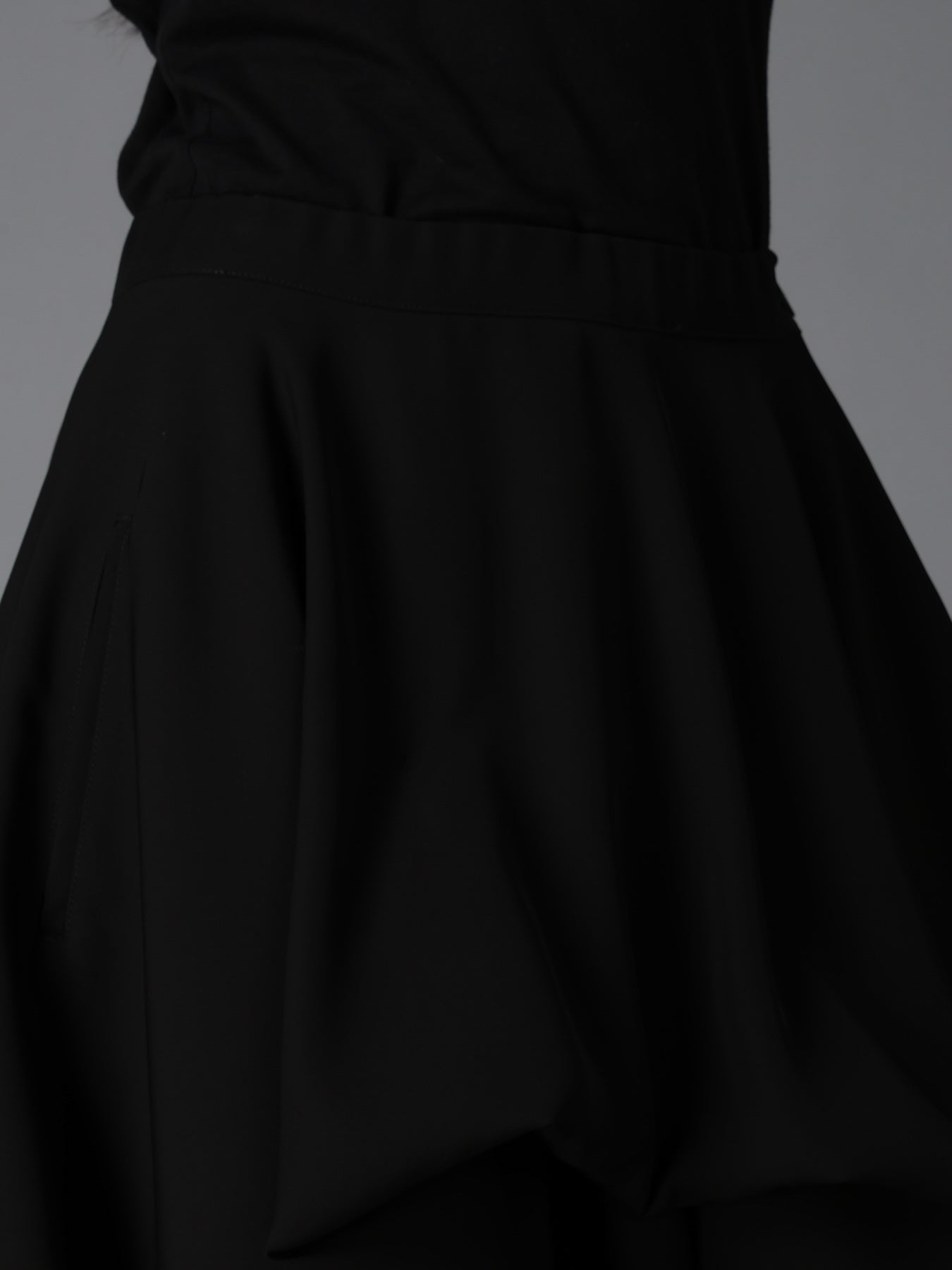 DOUBLE SATIN ELASTIC WAIST DOUBLE LAYERED SKIRT